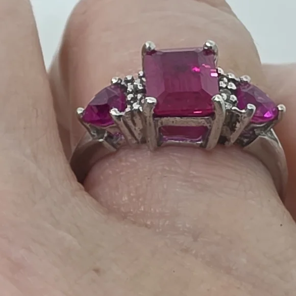 Zales Gorgeous Genuine Ruby Trilogy Ring - Picture 6 of 7